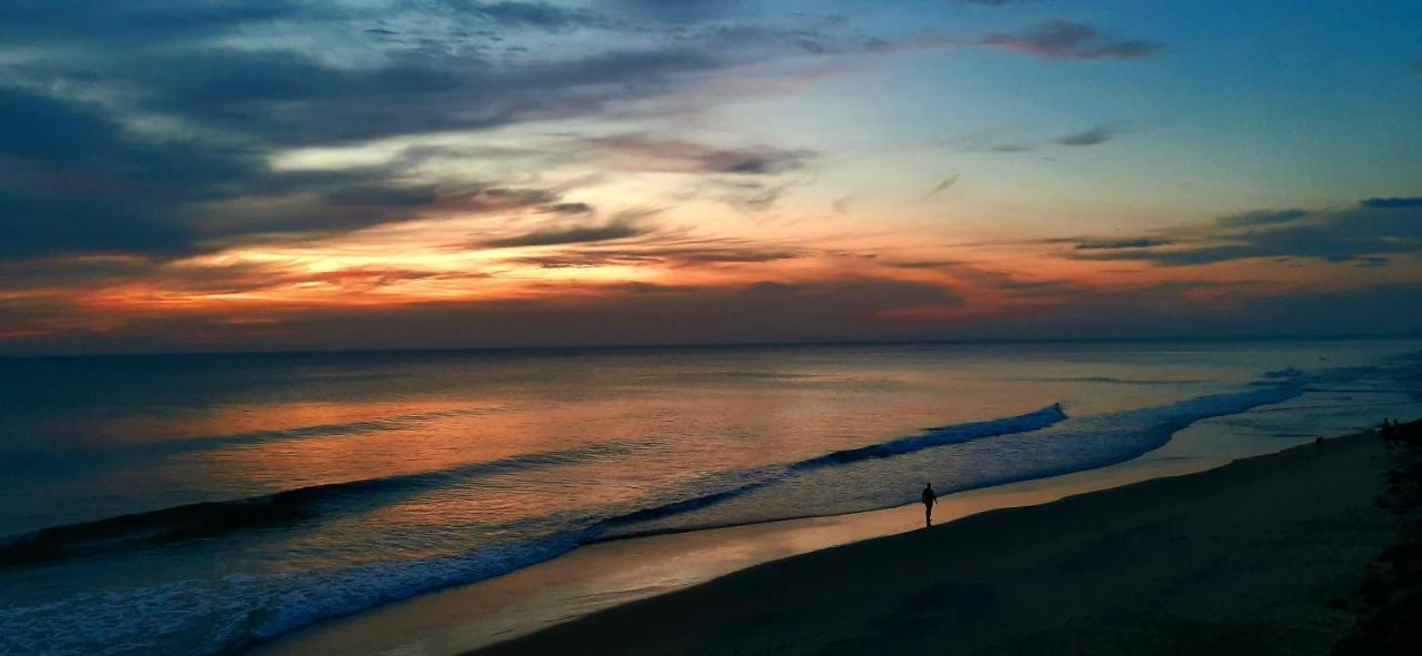 Blue Water Beach Resort Varkala Exterior photo