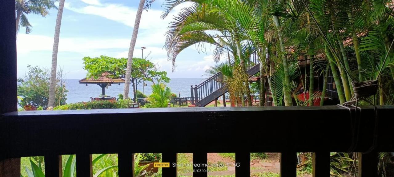 Blue Water Beach Resort Varkala Room photo